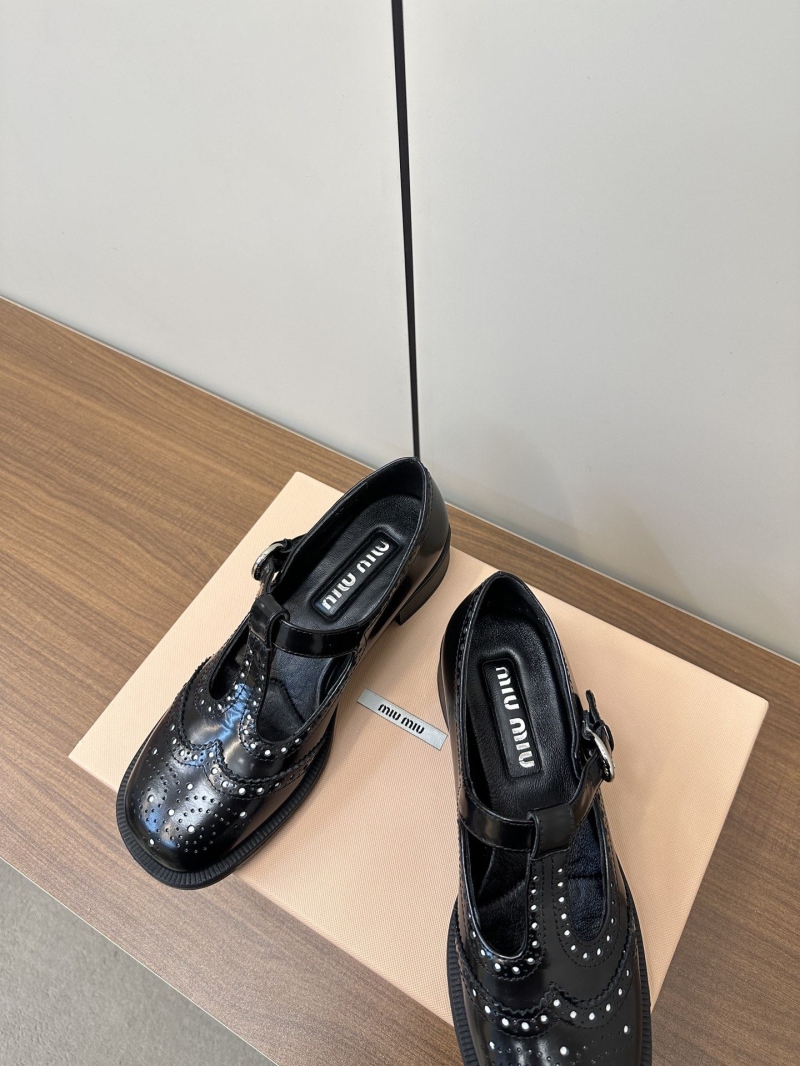 Miu Miu Casual Shoes